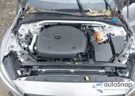 2024 Volvo V60 Recharge Plug-In Hybrid T8 Polestar Engineered из США, поврежденный, VIN YV1H60EP8R1627666